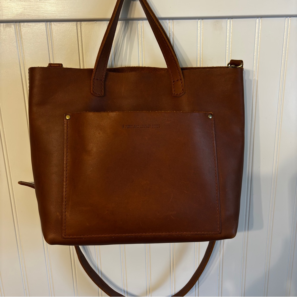 Portland Leather Goods Honey Classic Medium Crossbody Tote
